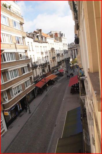 Central Brussel - Steps Grand Place - Local Vibrant Neighbourhood Exterior photo